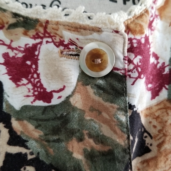 π¨π¦ 90s Autumn Color Floral Blouse With Lace Detail and a Bell Sleeves Size Small - Picture 6 of 10